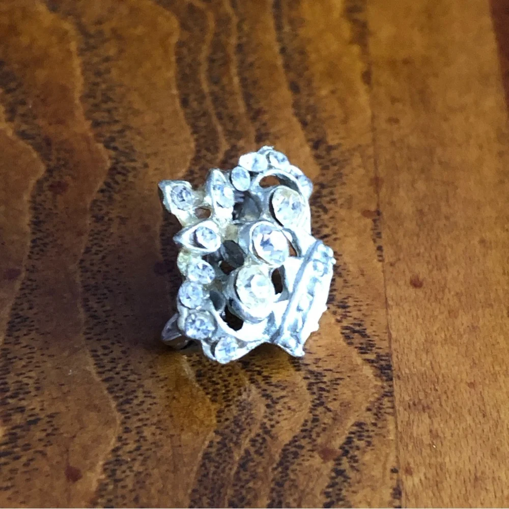 Vintage crown clear rhinestone silver metal mini pin brooch